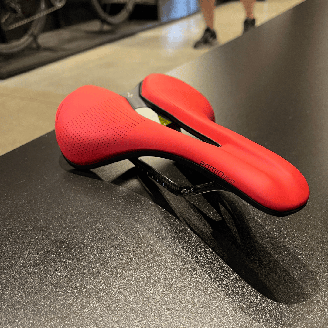 Selim Specialized Romin Evo Pro Vermelho