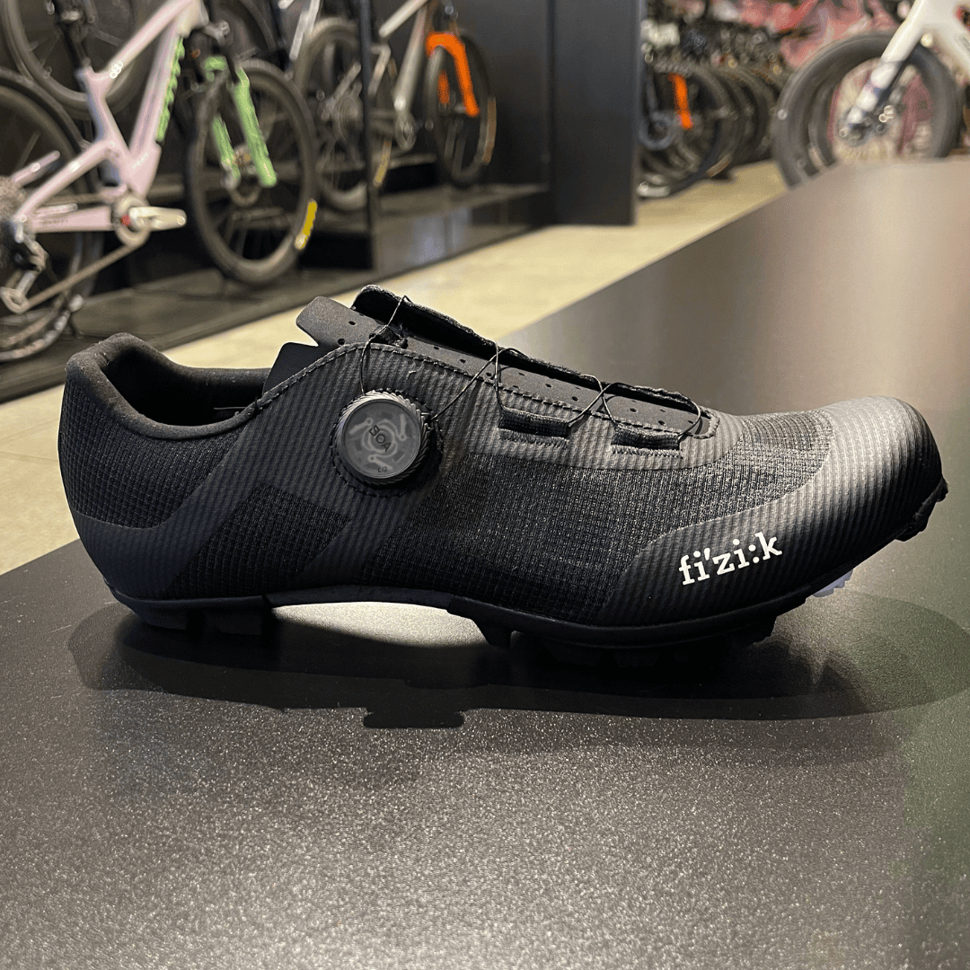 Sapatilha MTB Fizik Proxy Carbon Preta